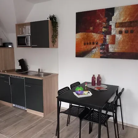 Neubau: Im Suddenfeld - Zentral Und Doch Ruhig Gelegen Apartment *
