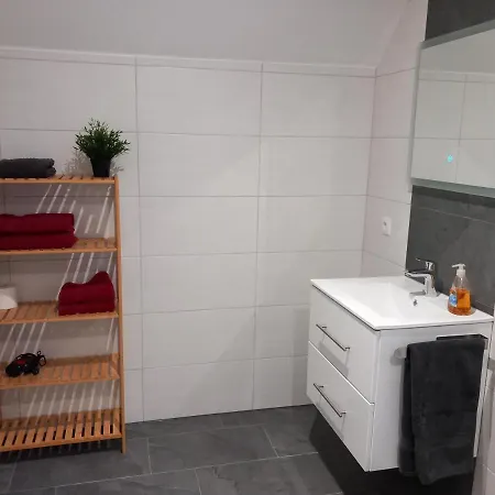 Neubau: Im Suddenfeld - Zentral Und Doch Ruhig Gelegen Apartment